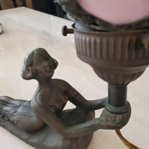 * Vintage Art Deco Lamp